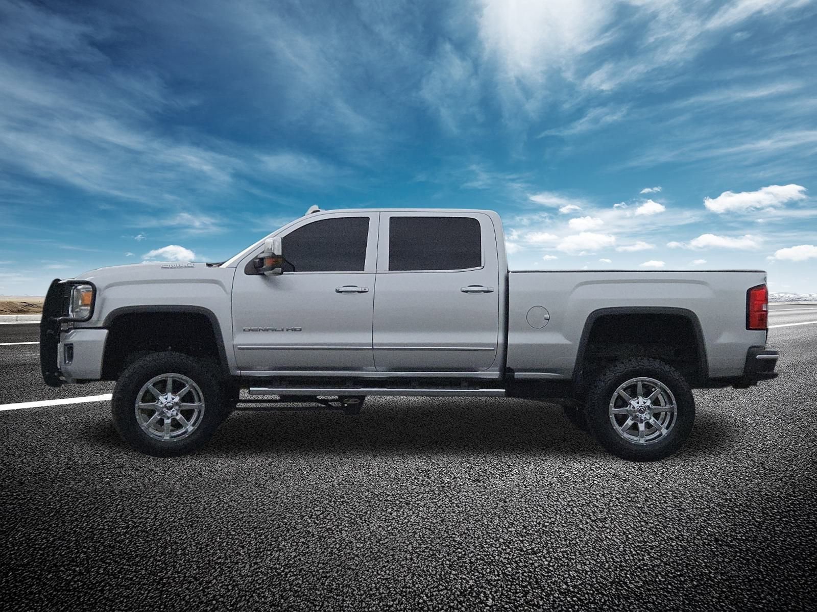 Used 2018 GMC Sierra 2500 Denali w/ Duramax Plus Package image 17
