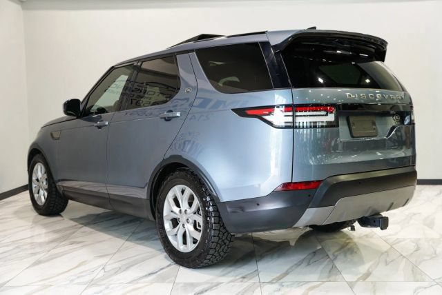 Used 2018 Land Rover Discovery SE AWD/4WD image 9