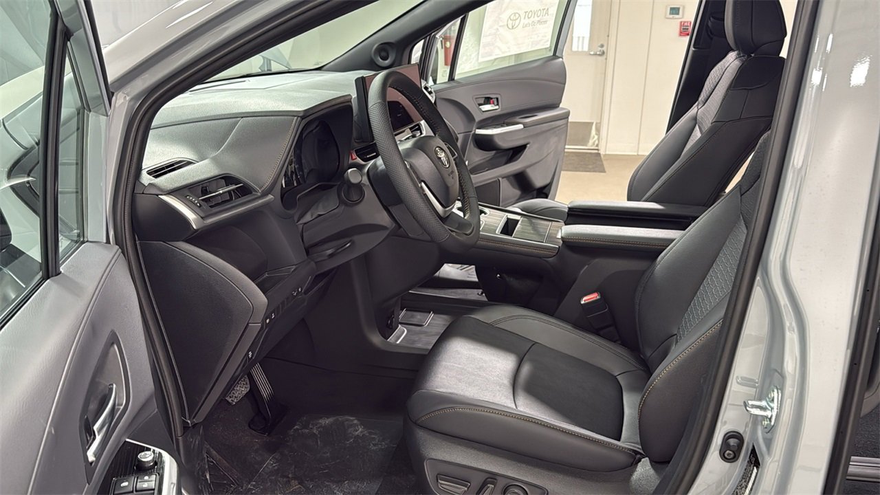 New 2026 Toyota Sienna XLE Woodland Edition image 12