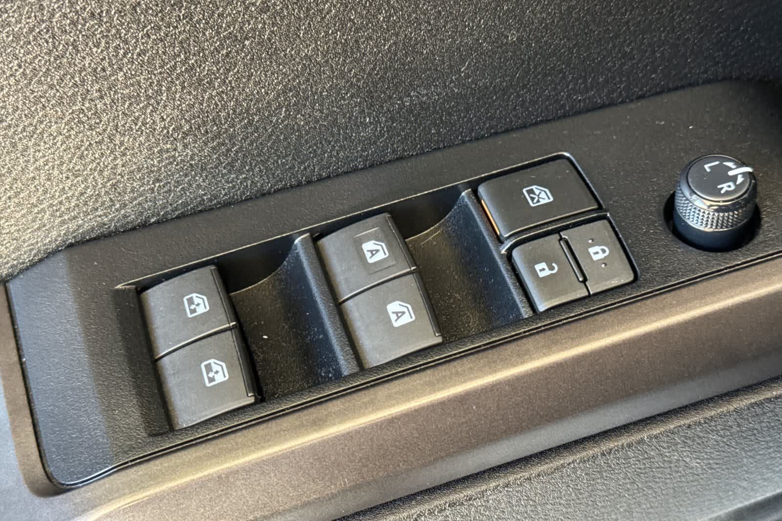 Used 2021 Toyota Tacoma TRD Pro AWD/4WD image 13