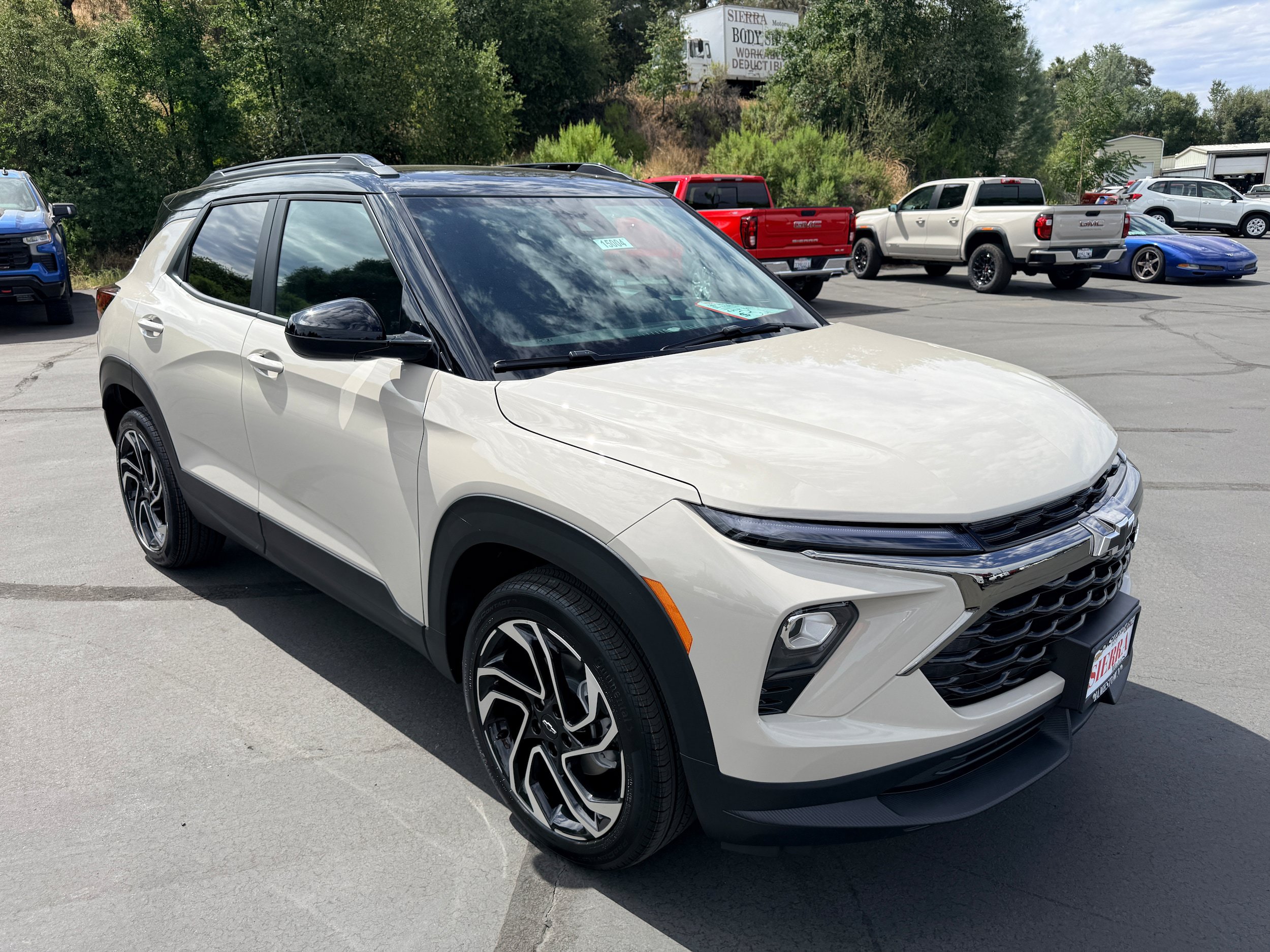 New 2026 Chevrolet TrailBlazer RS w/ Convenience Package AWD/4WD image 3