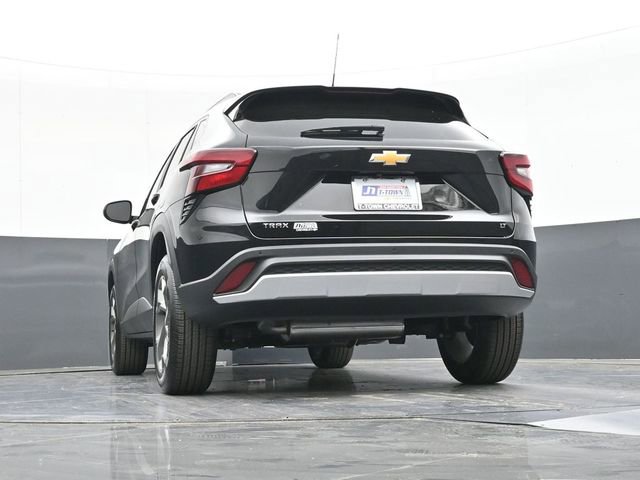 New 2026 Chevrolet Trax LT w/ Driver Confidence Package FWD image 44