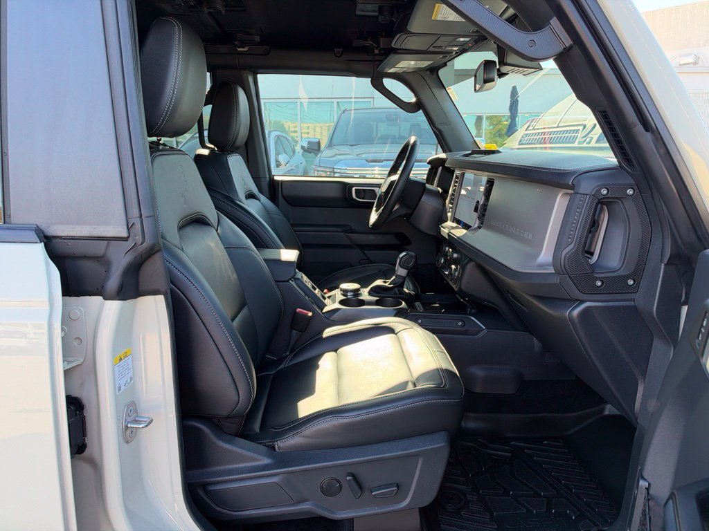 Used 2026 Ford Bronco Outer Banks AWD/4WD image 14