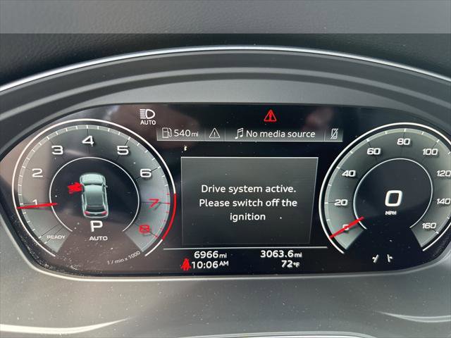 Certified 2025 Audi Q5 2.0T Premium w/ Convenience Plus Package image 5