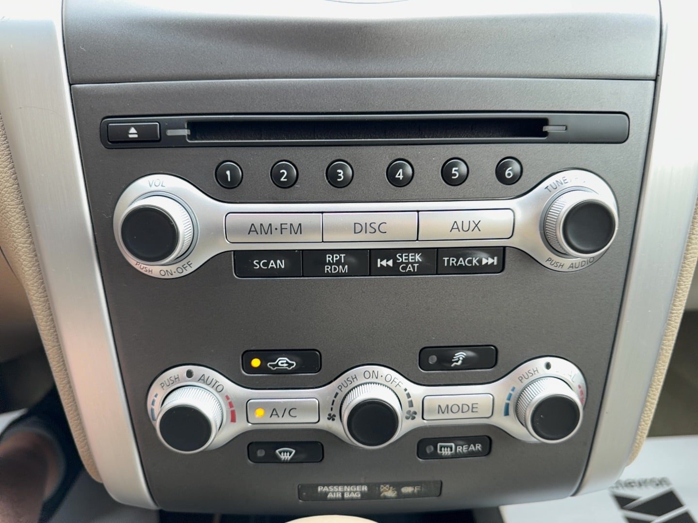 Used 2011 Nissan Murano SV AWD/4WD image 11