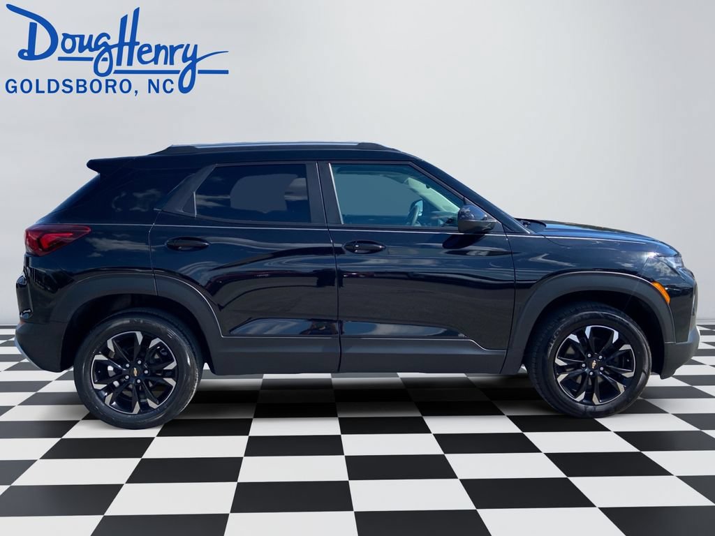 Used 2023 Chevrolet TrailBlazer LT AWD/4WD image 6