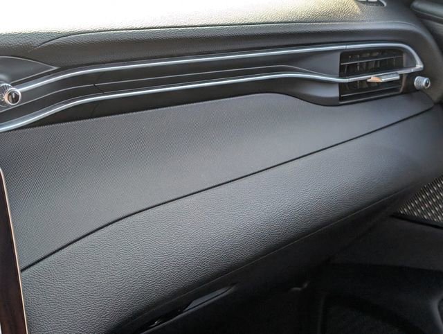 Used 2023 Maserati Grecale GT image 28