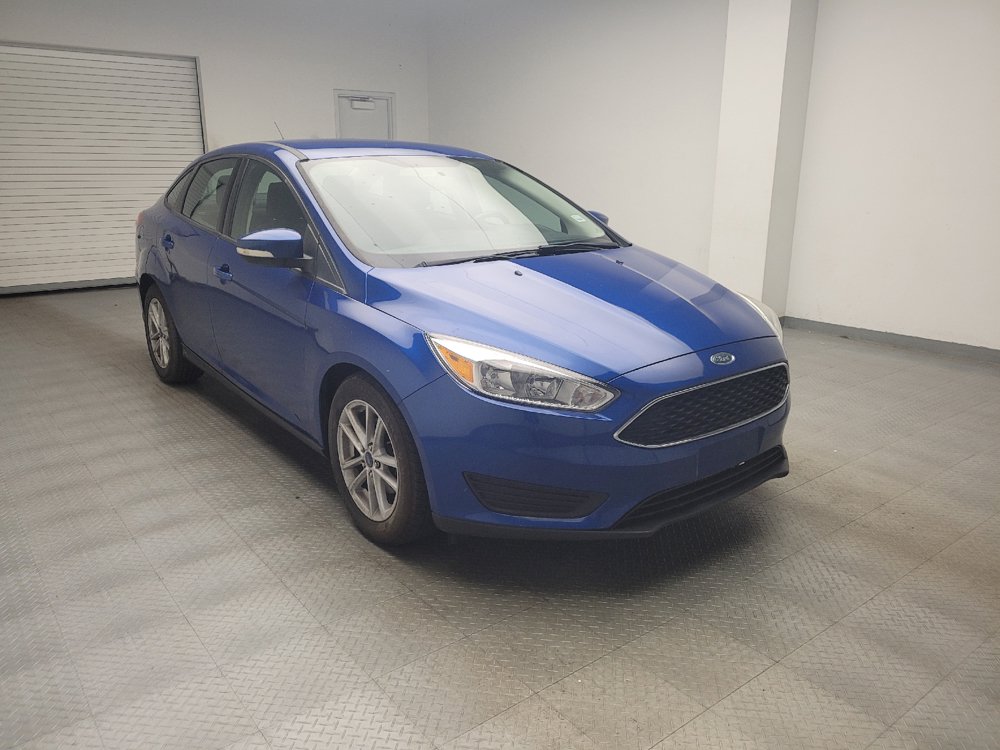 Used 2018 Ford Focus SE w/ Cold Weather Package FWD image 13