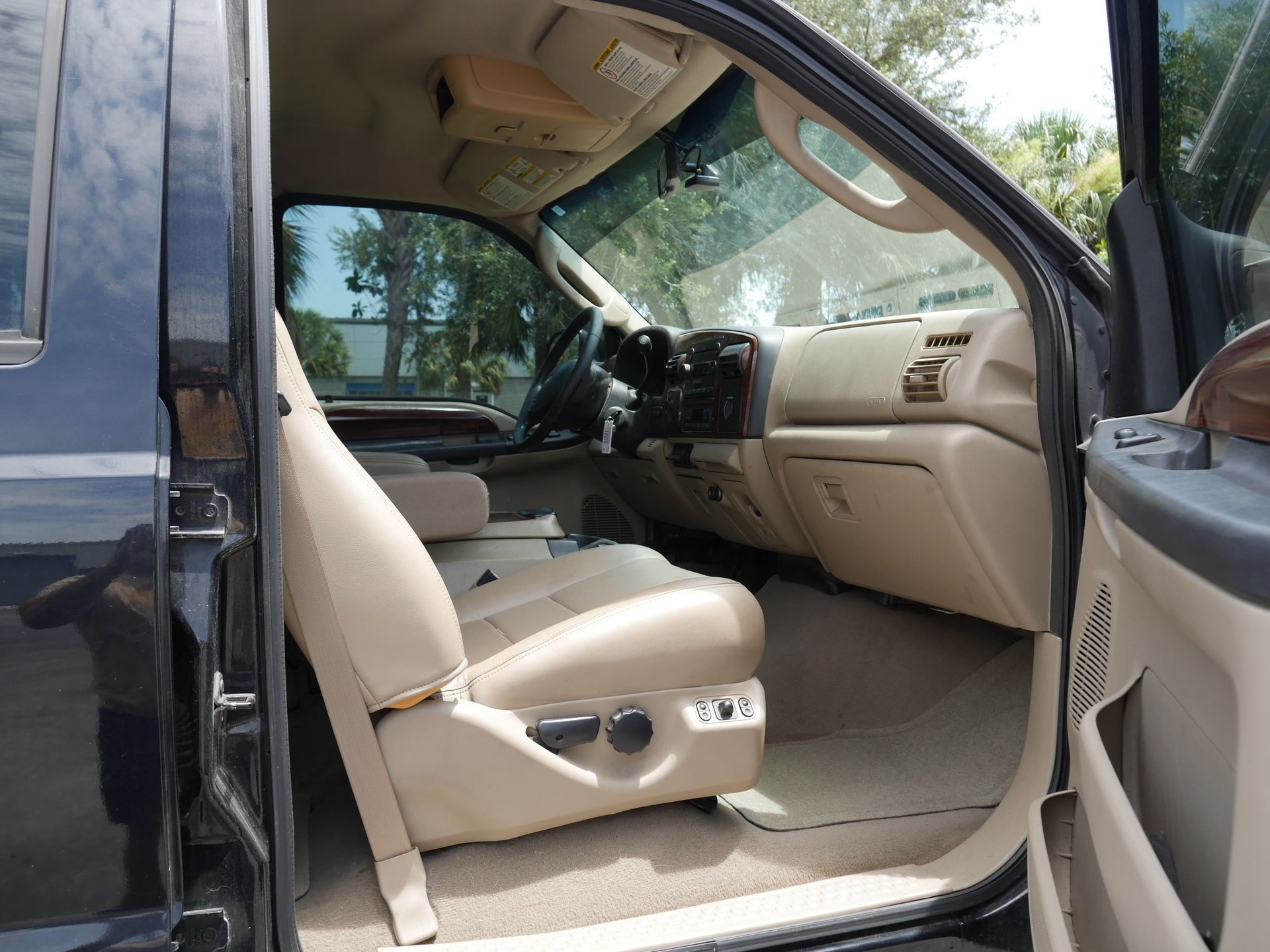 Used 2006 Ford F250 4x4 Crew Cab Super Duty image 71