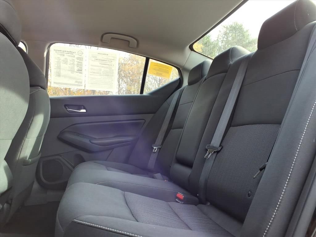 Used 2022 Nissan Altima 2.5 SV image 14