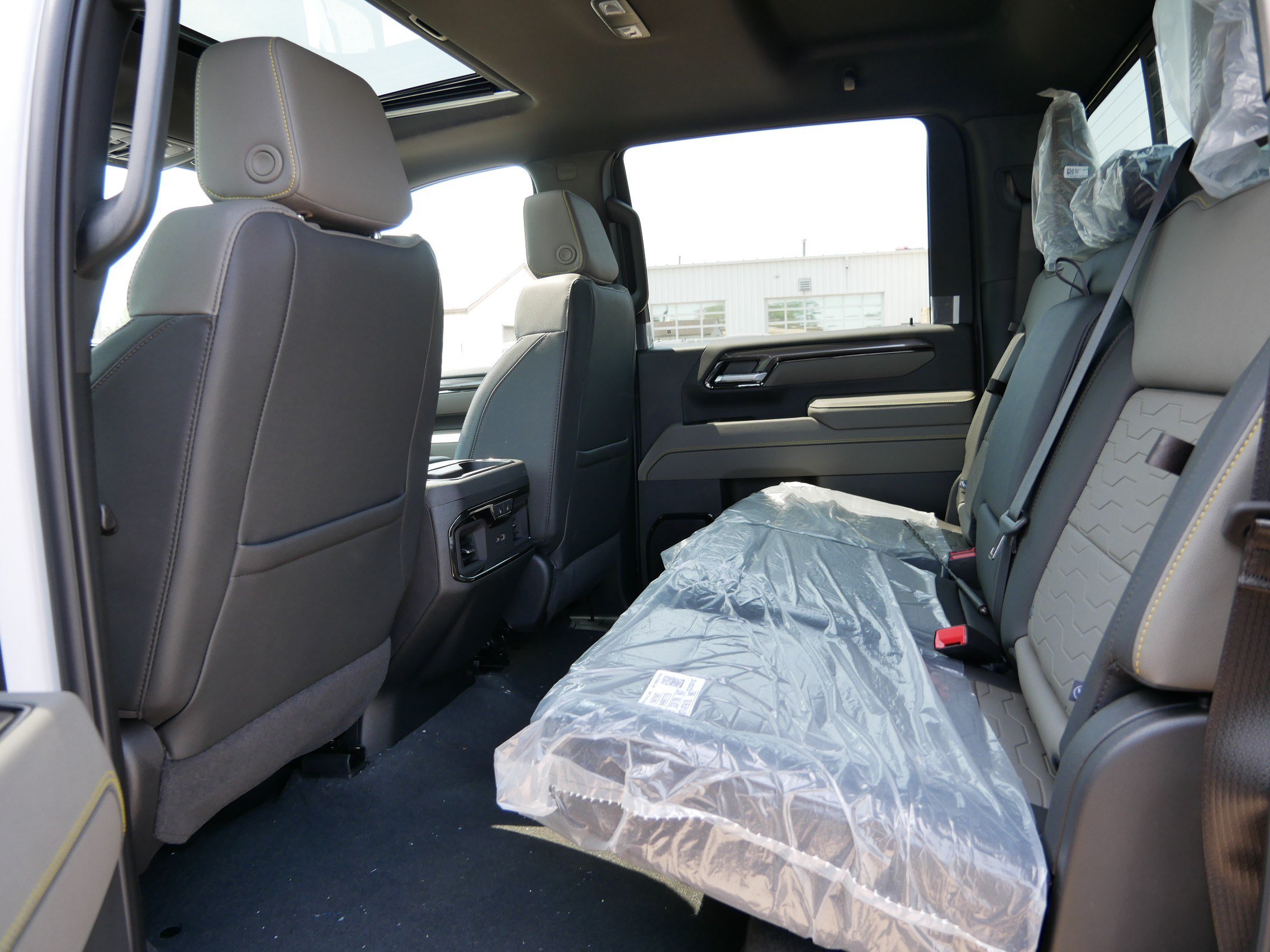 New 2026 Chevrolet Silverado 2500 ZR2 w/ LPO, Dark Essentials Package AWD/4WD image 12