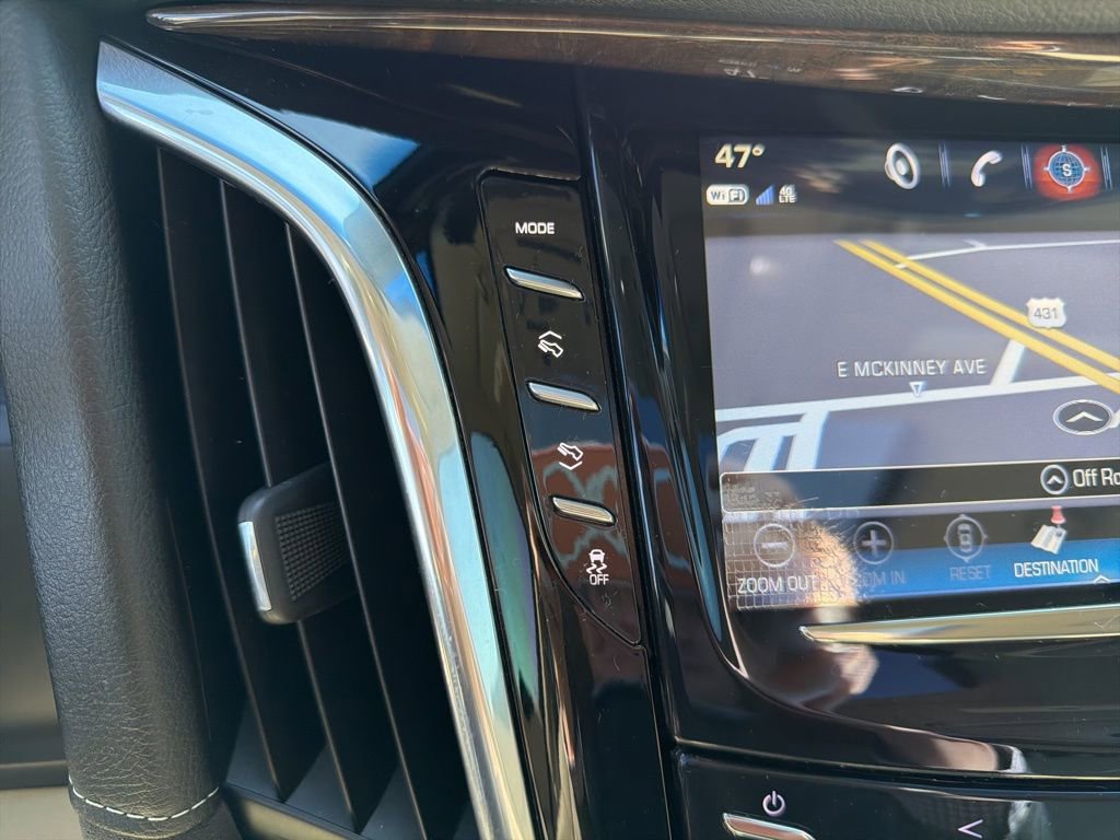 Used 2018 Cadillac Escalade Premium Luxury AWD/4WD image 50