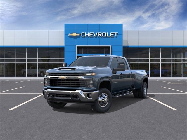New 2026 Chevrolet Silverado 3500 LT w/ All Star Edition image 8