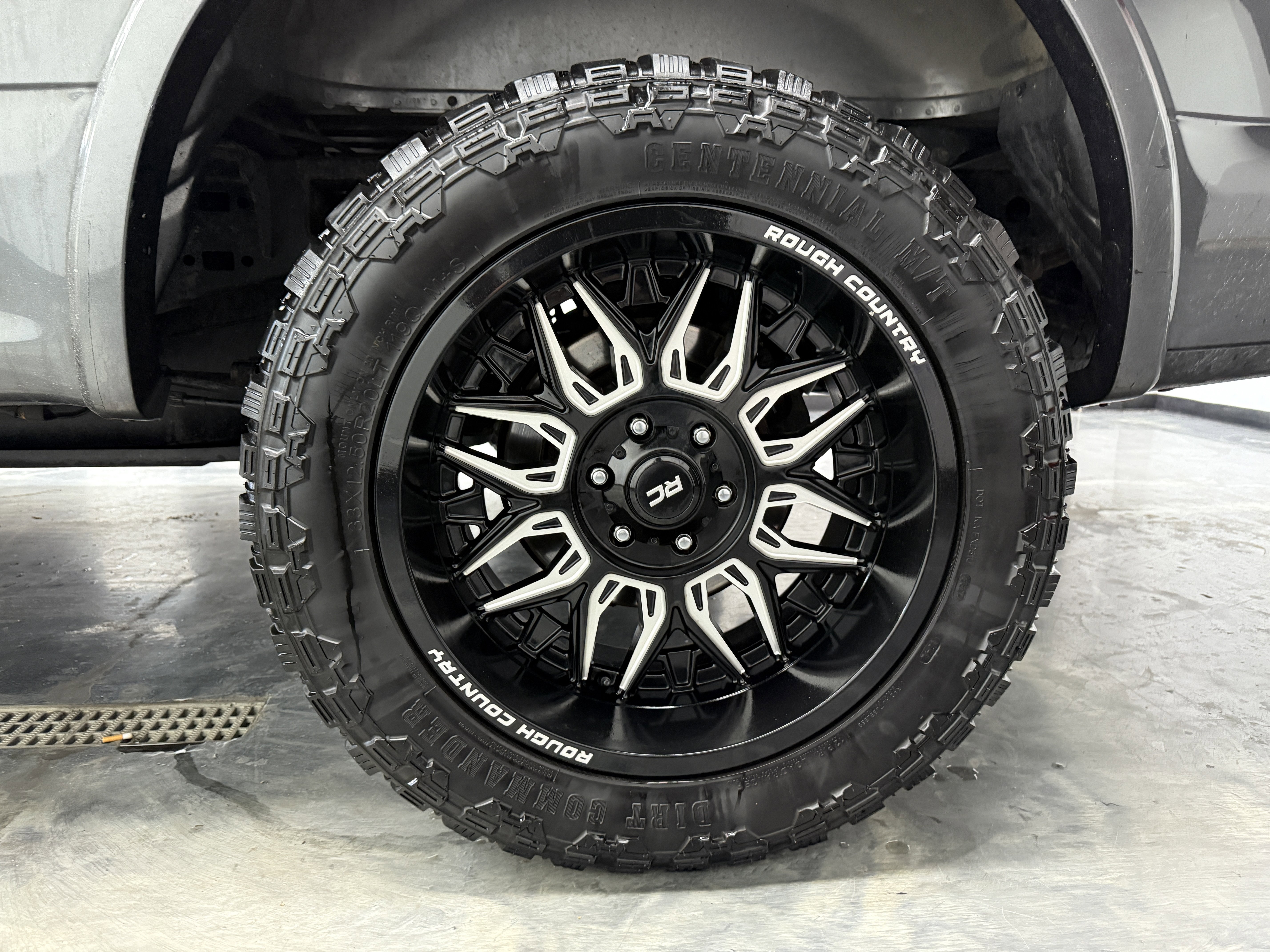 Used 2016 Ford F150 Lariat w/ Equipment Group 502A Luxury image 26