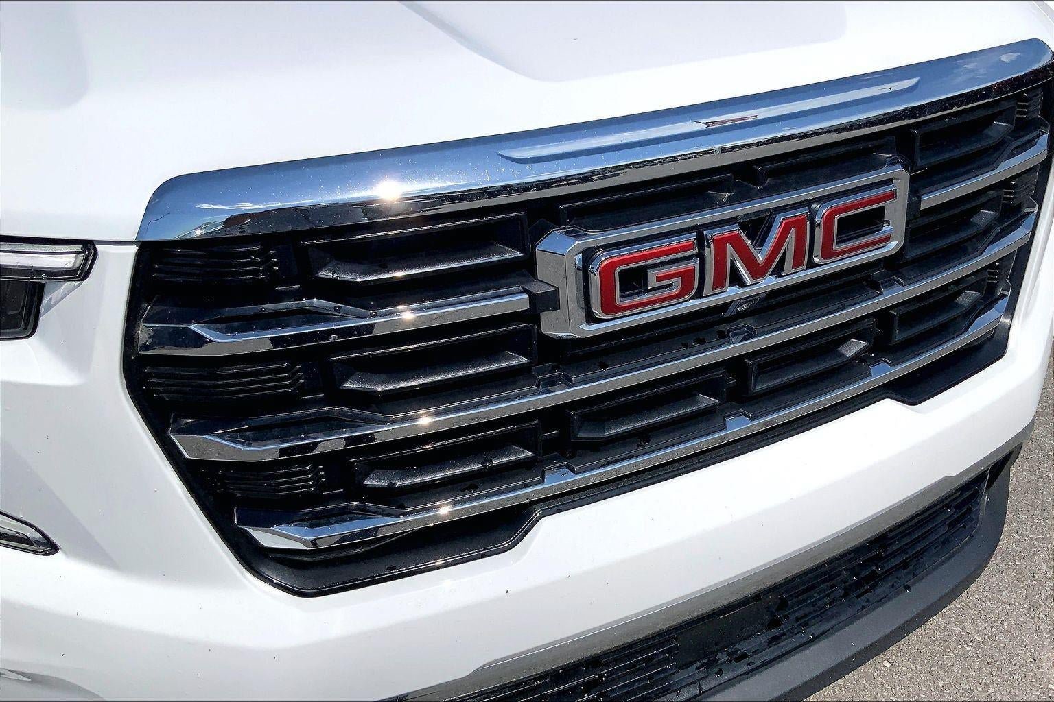 Used 2025 GMC Acadia Elevation FWD image 30