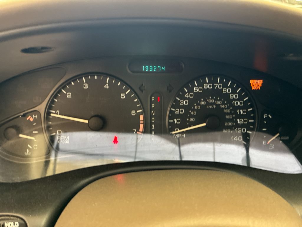 Used 2004 Oldsmobile Alero GL FWD image 10