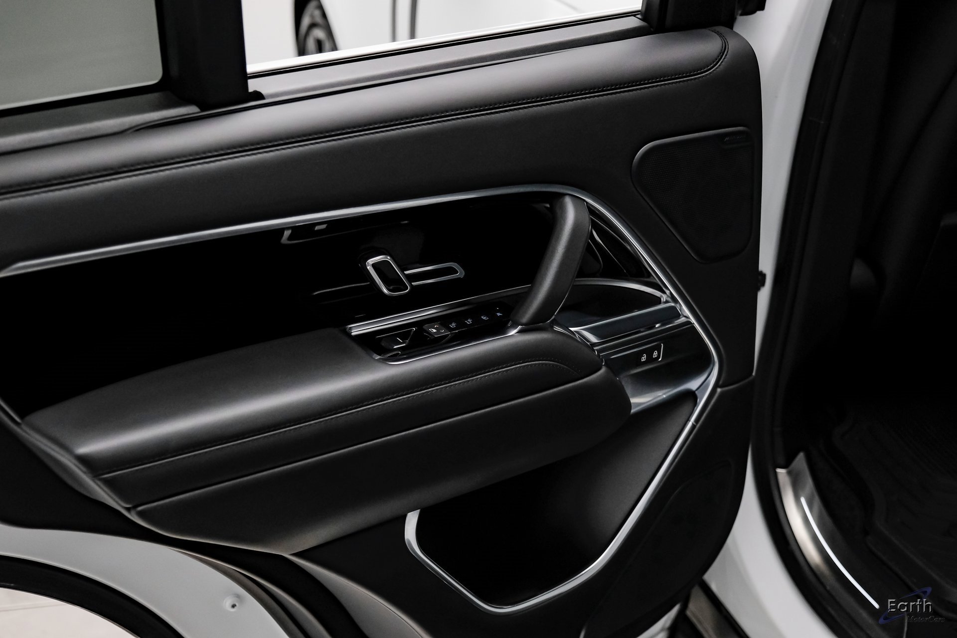 Used 2024 Land Rover Range Rover SE image 76