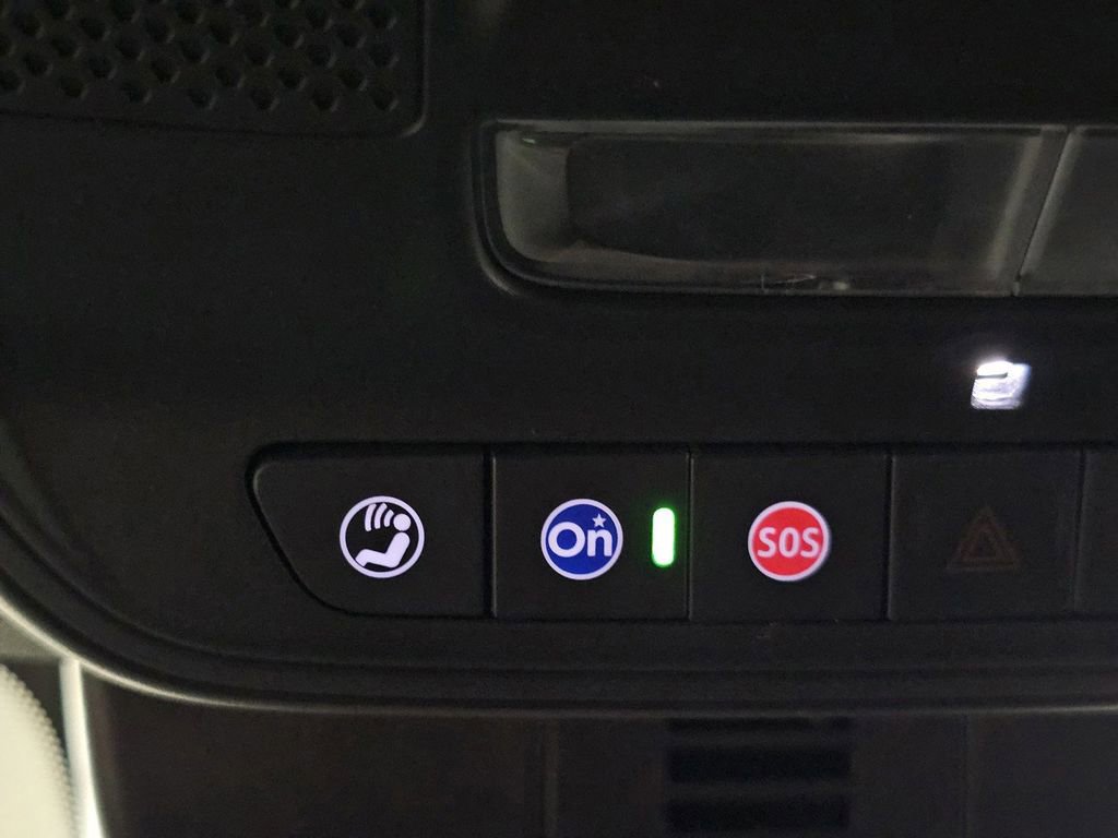 Used 2025 GMC Acadia Elevation image 21