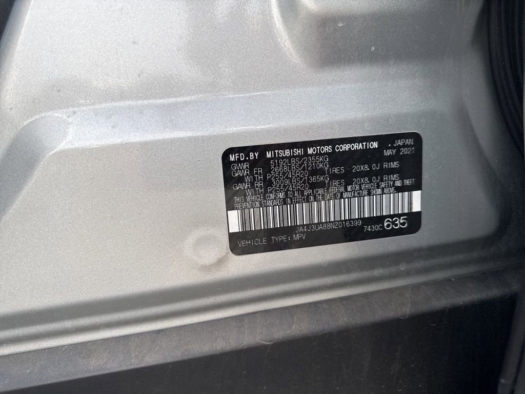 Used 2022 Mitsubishi Outlander SE image 16