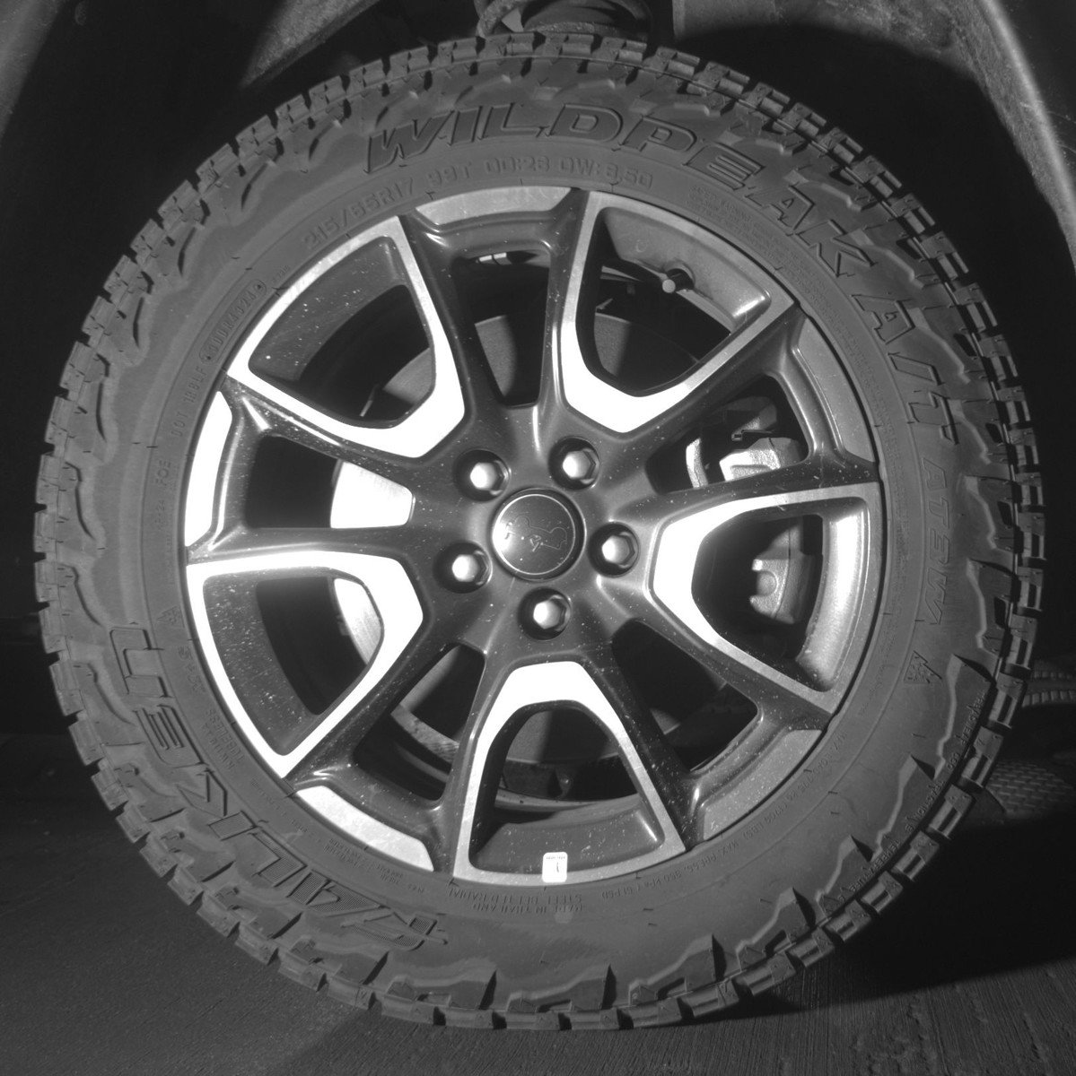 Used 2025 Jeep Compass Trailhawk AWD/4WD image 13