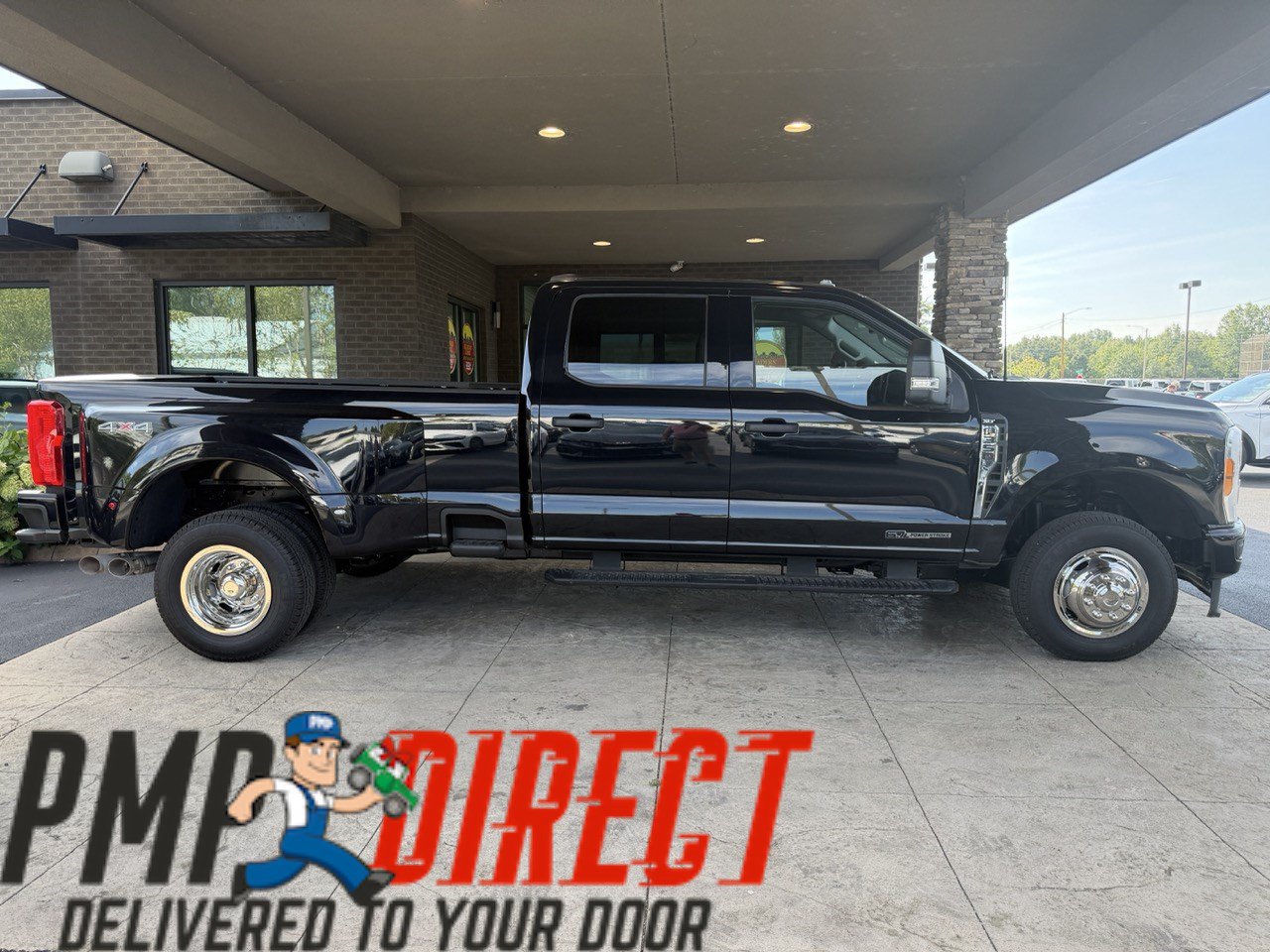 Used 2023 Ford F350 XLT AWD/4WD image 6