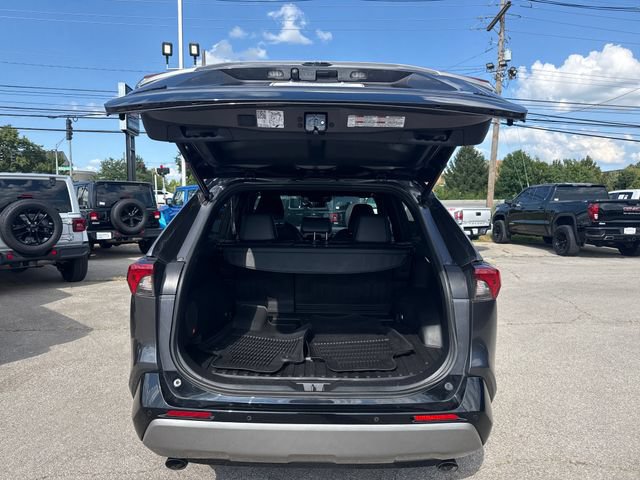 Used 2023 Toyota RAV4 XSE AWD/4WD image 9