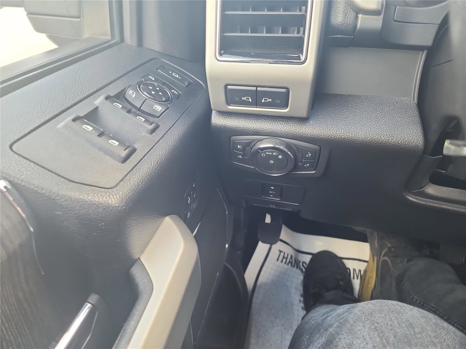 Certified 2020 Ford F250 Lariat w/ Chrome Package image 30