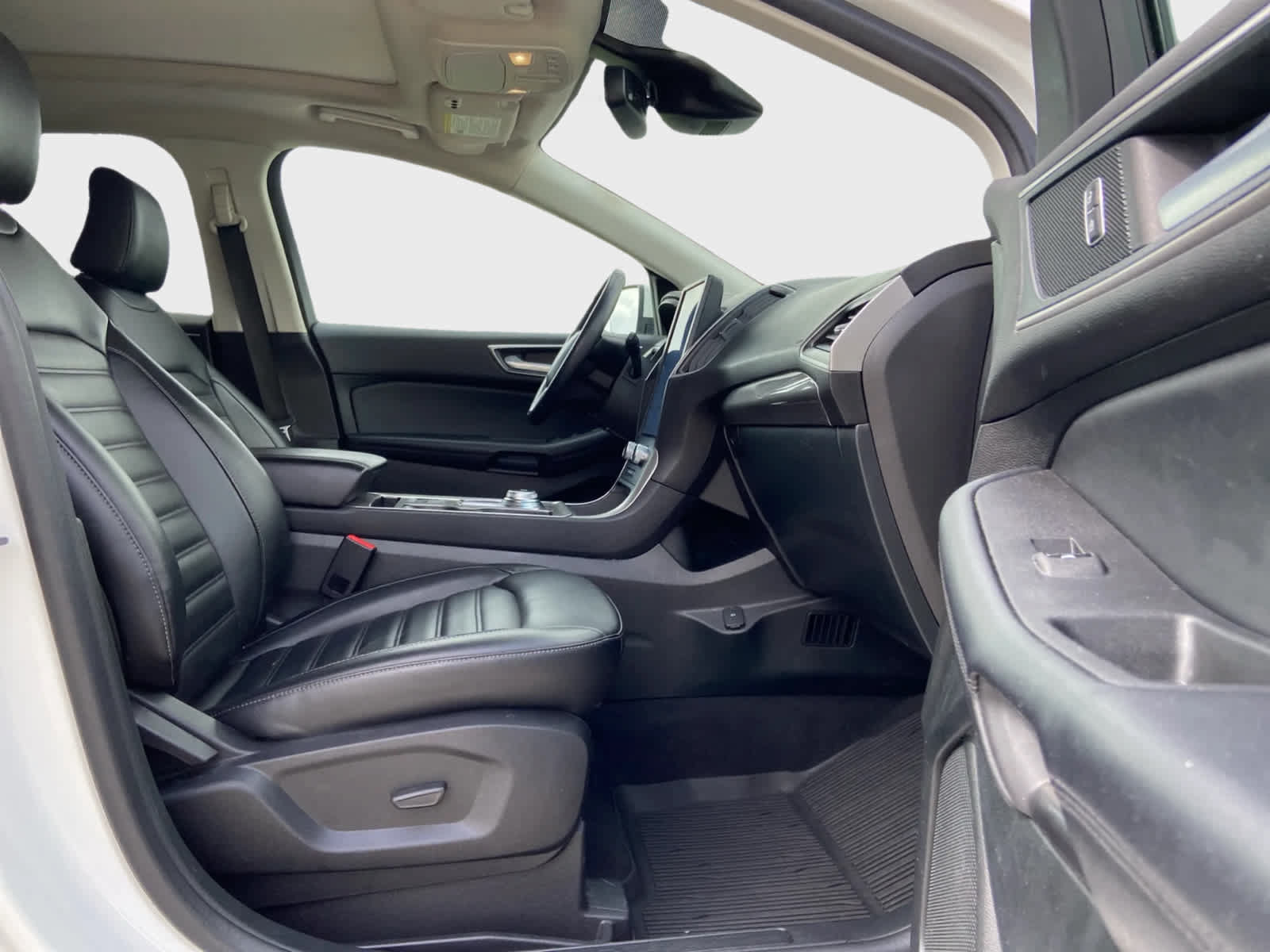 Used 2024 Ford Edge SEL w/ Convenience Package AWD/4WD image 17