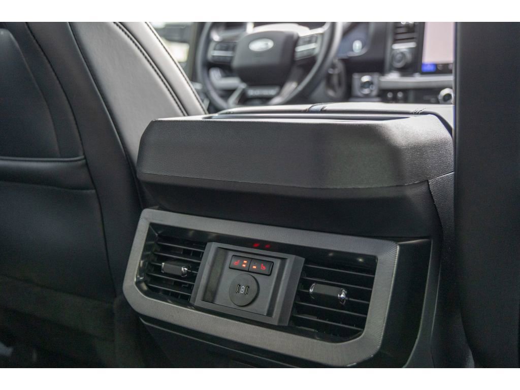 Used 2026 Ford F350 Platinum AWD/4WD image 13