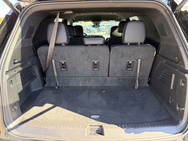 Used 2026 Chevrolet Traverse LT FWD image 21