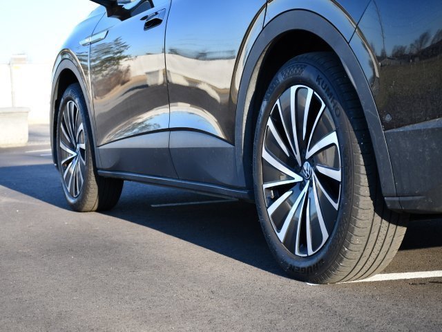 Used 2024 Volkswagen ID.4 S image 9