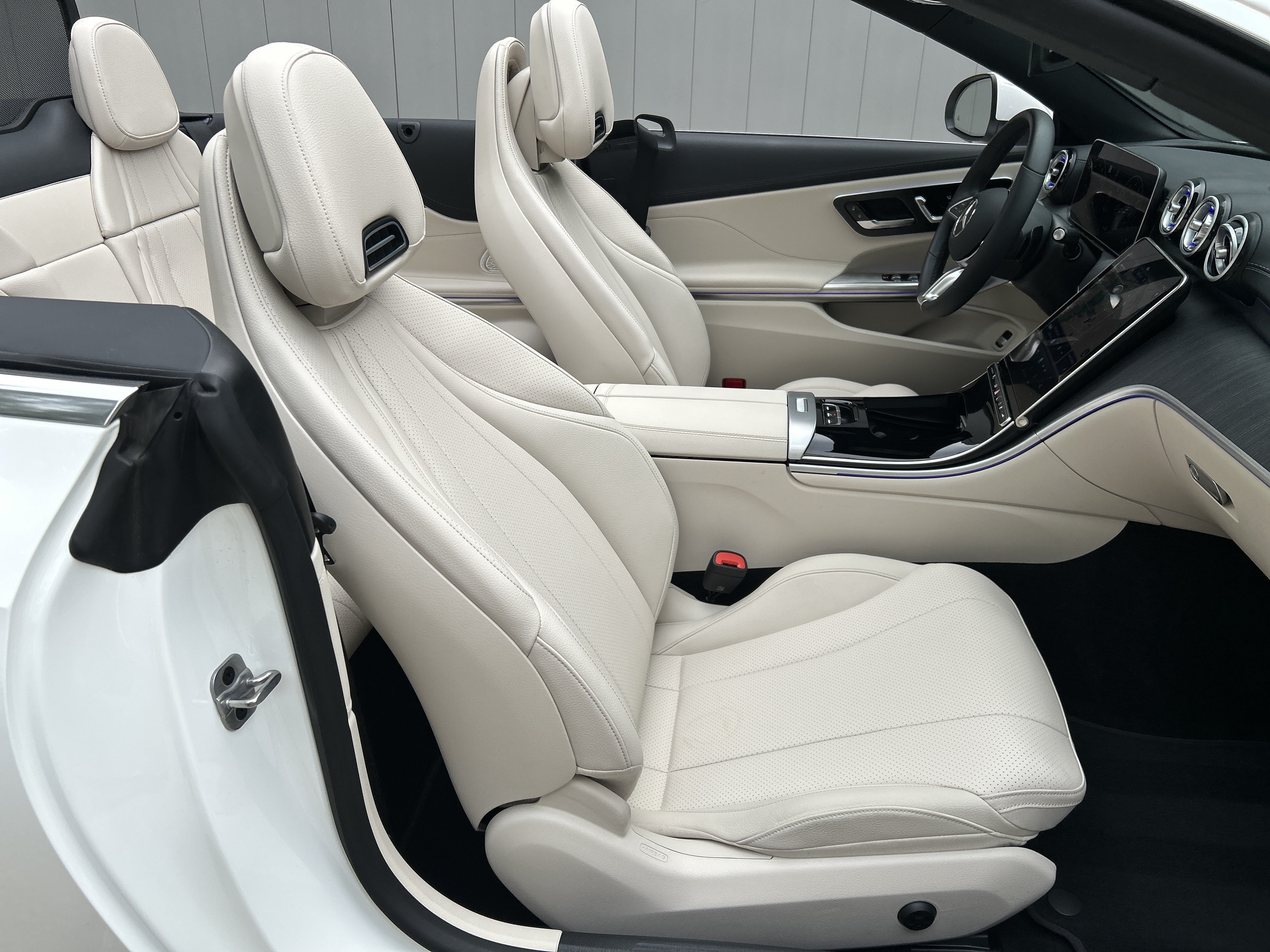 Certified 2025 Mercedes-Benz CLE 300 4MATIC Cabriolet image 55