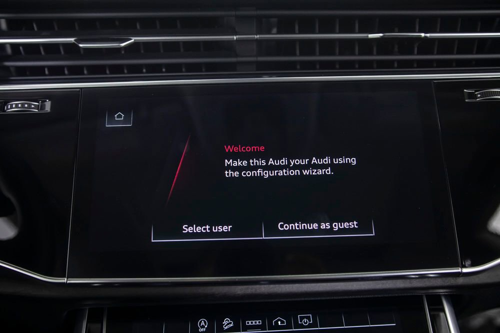 Used 2023 Audi Q8 Premium AWD/4WD image 29