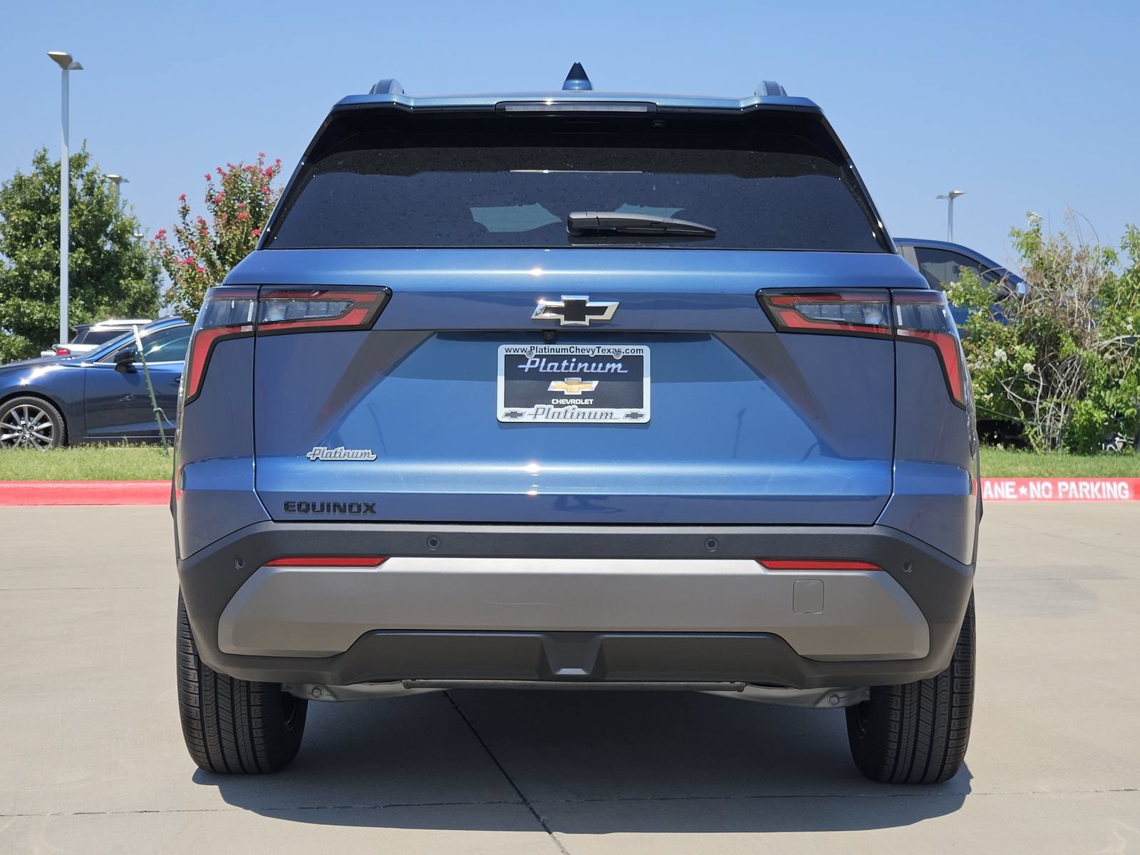 New 2027 Chevrolet Equinox LT w/ Midnight Edition FWD image 8