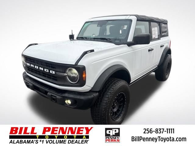 Used 2022 Ford Bronco Black Diamond image 1