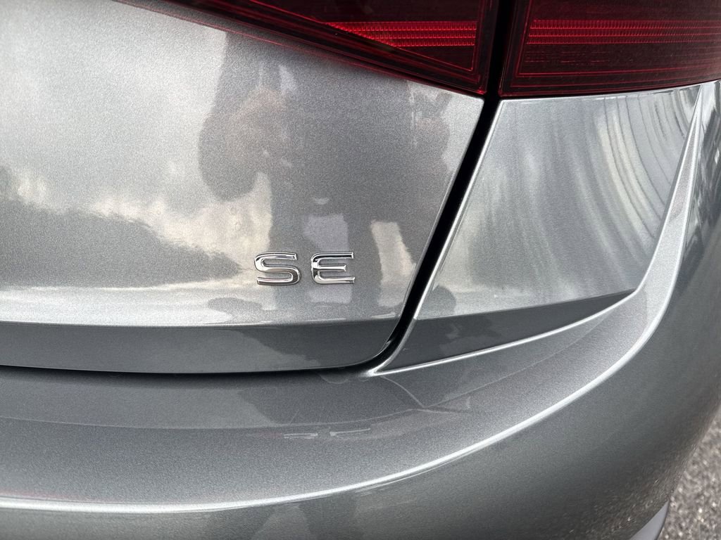 New 2026 Volkswagen Jetta SE FWD image 7