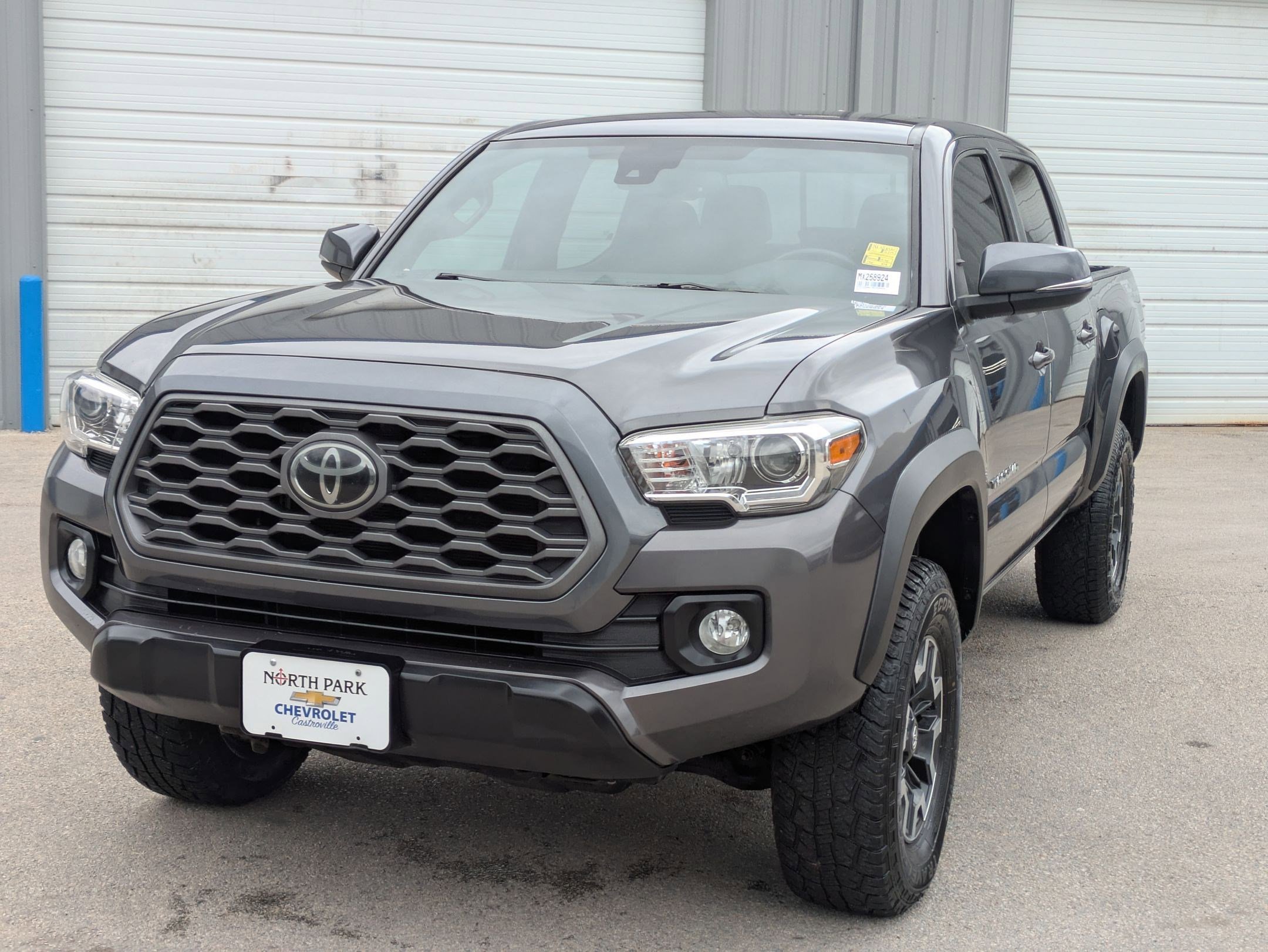 Used 2021 Toyota Tacoma TRD Off-Road image 7