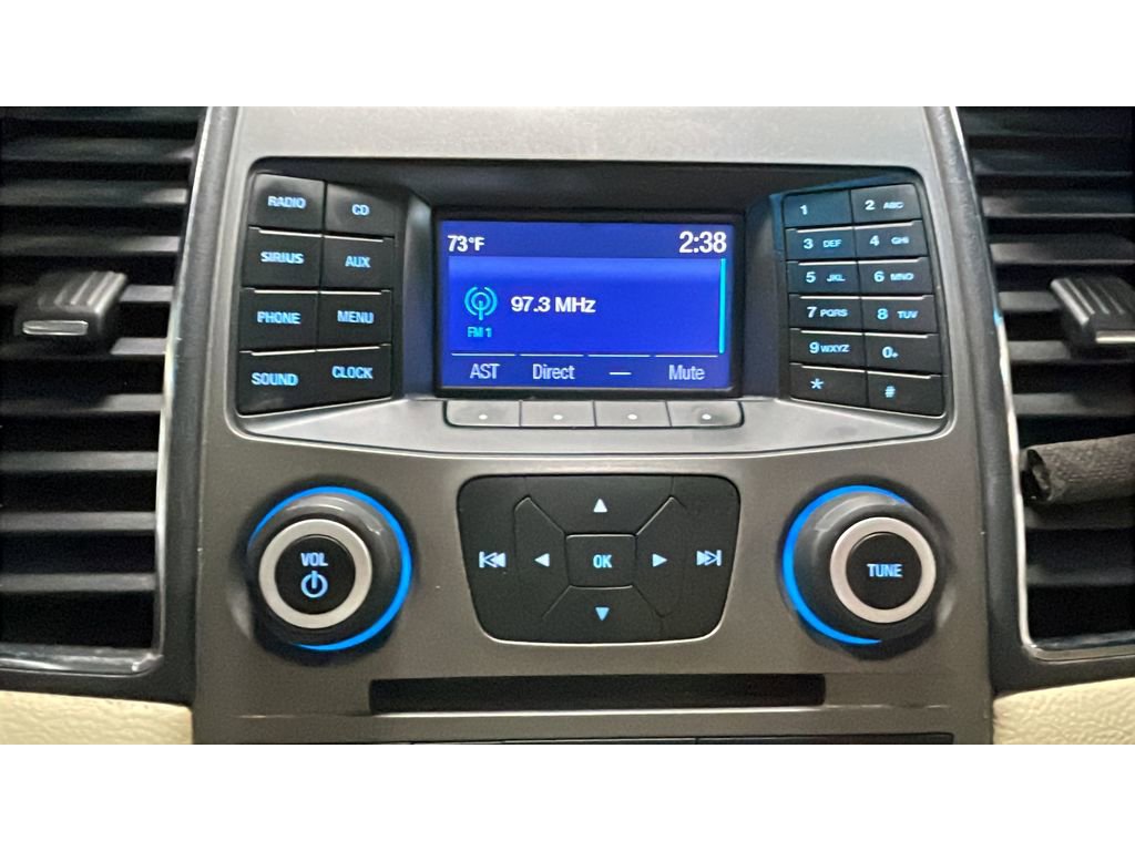 Used 2019 Ford Taurus SEL FWD image 13