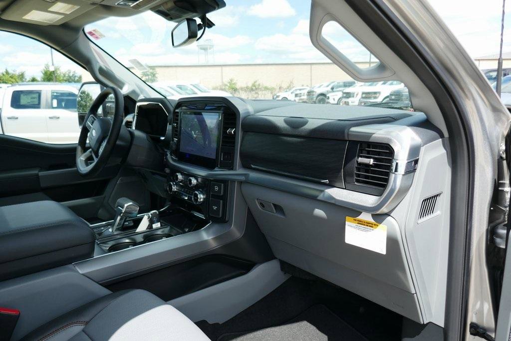 New 2025 Ford F150 Lariat w/ Equipment Group 501A Mid image 12