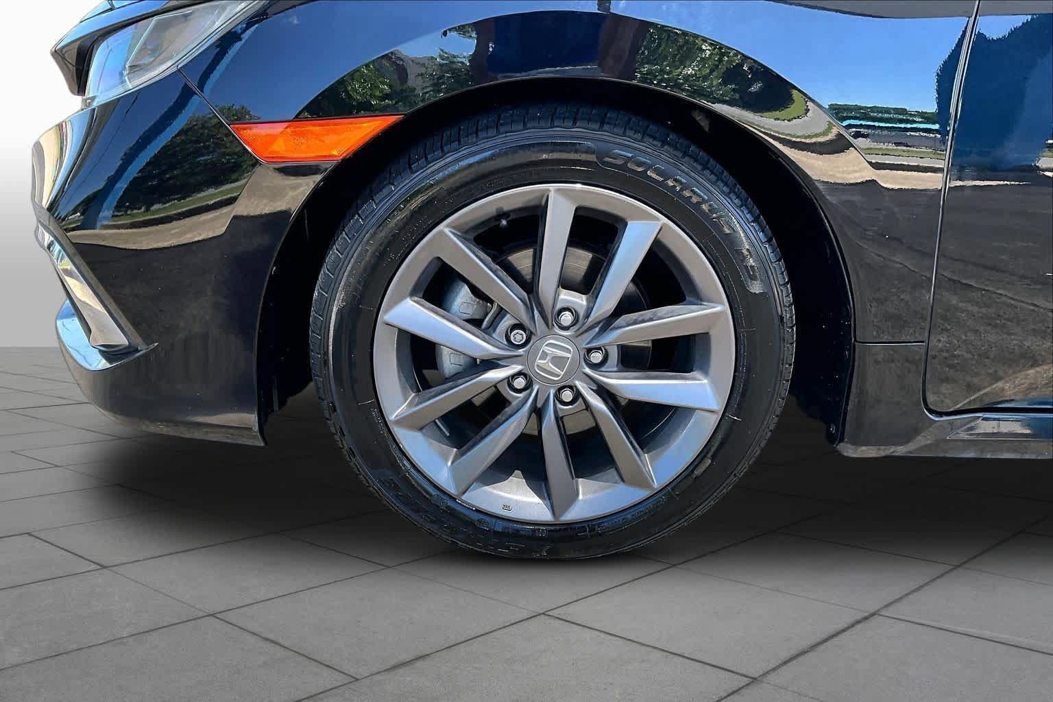 Used 2021 Honda Civic EX image 10