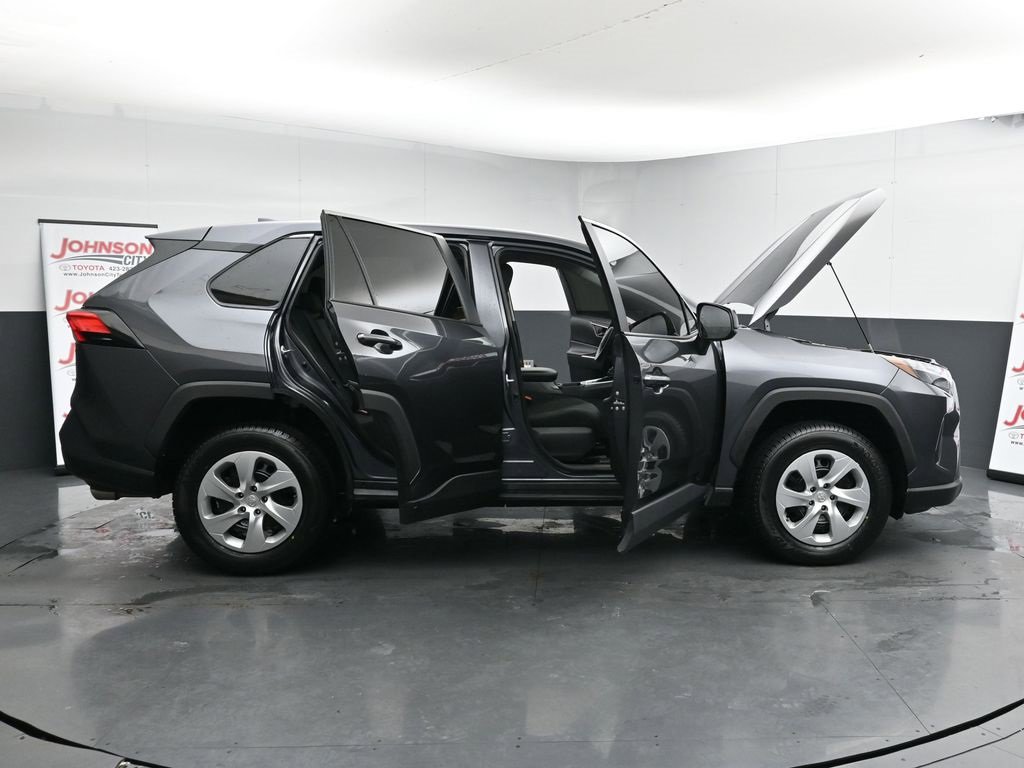 Used 2023 Toyota RAV4 LE image 41