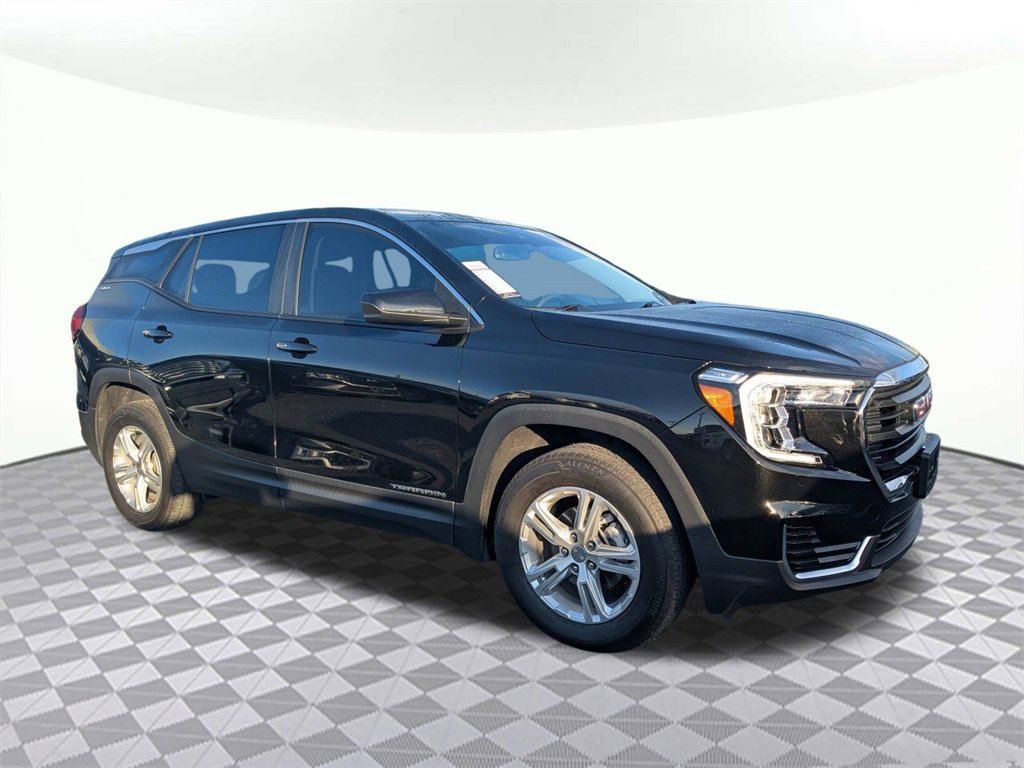 Used 2024 GMC Terrain SLE