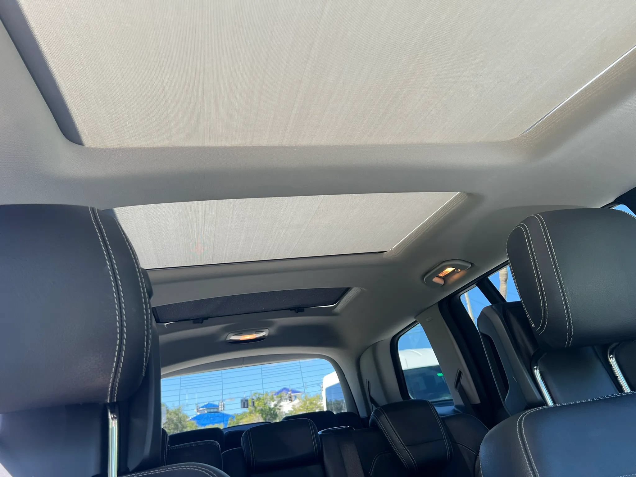 Used 2014 Mercedes-Benz GL 450 4MATIC w/ Lighting Package image 43