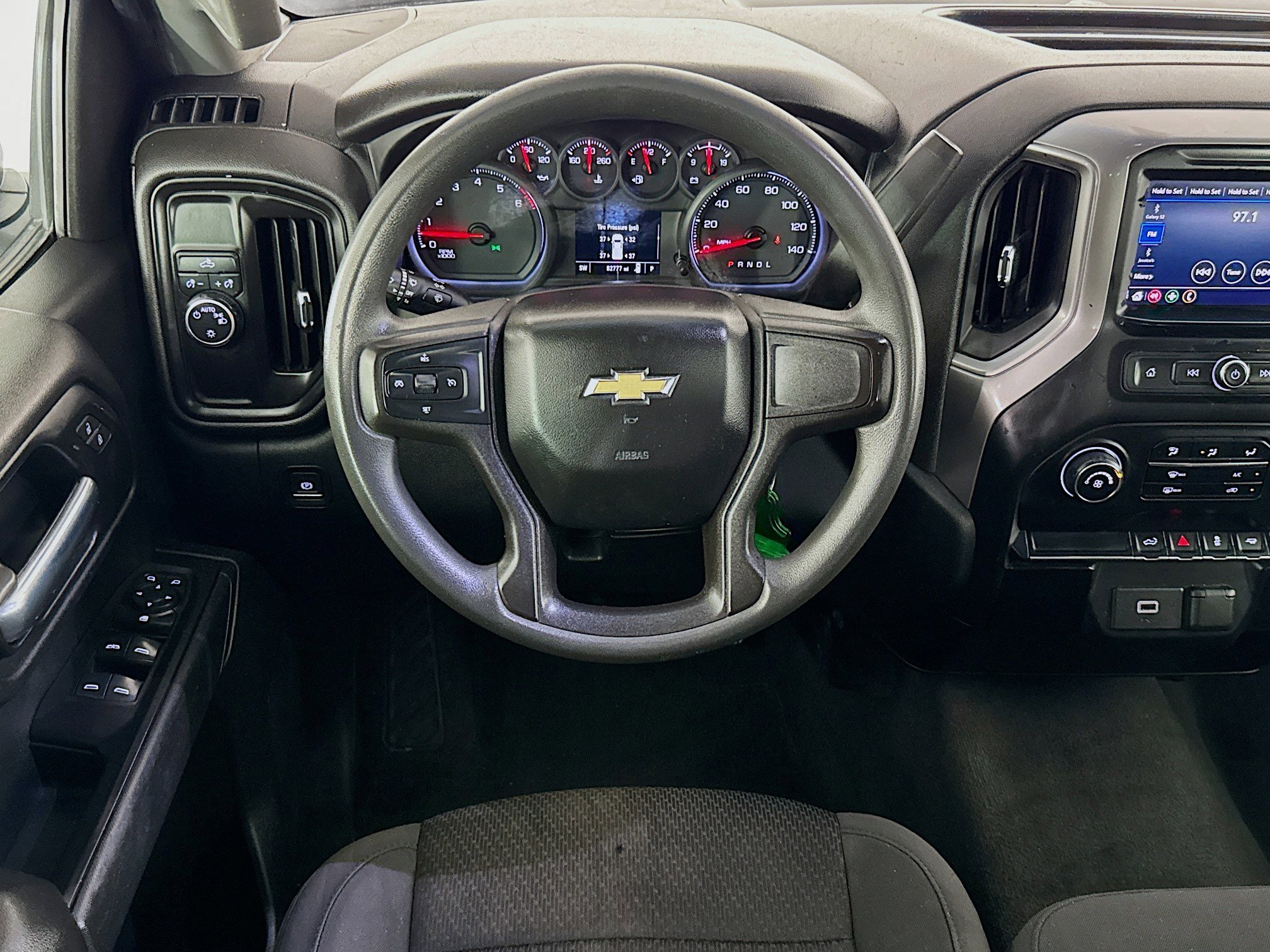 Used 2020 Chevrolet Silverado 1500 Custom w/ Custom Value Package RWD image 15