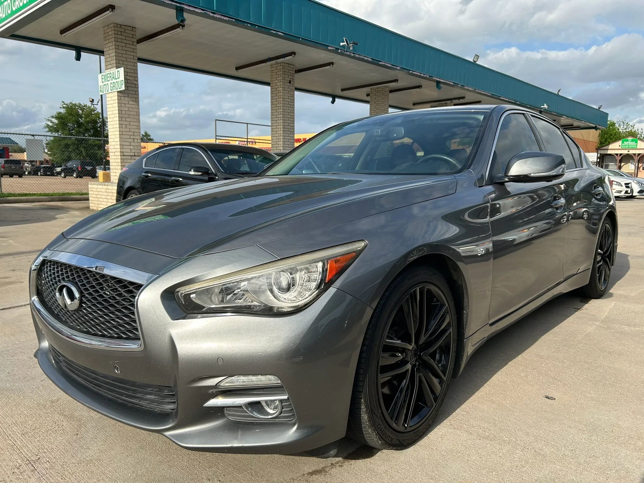 Used 2014 INFINITI Q50 Premium w/ Technology Package RWD image 1