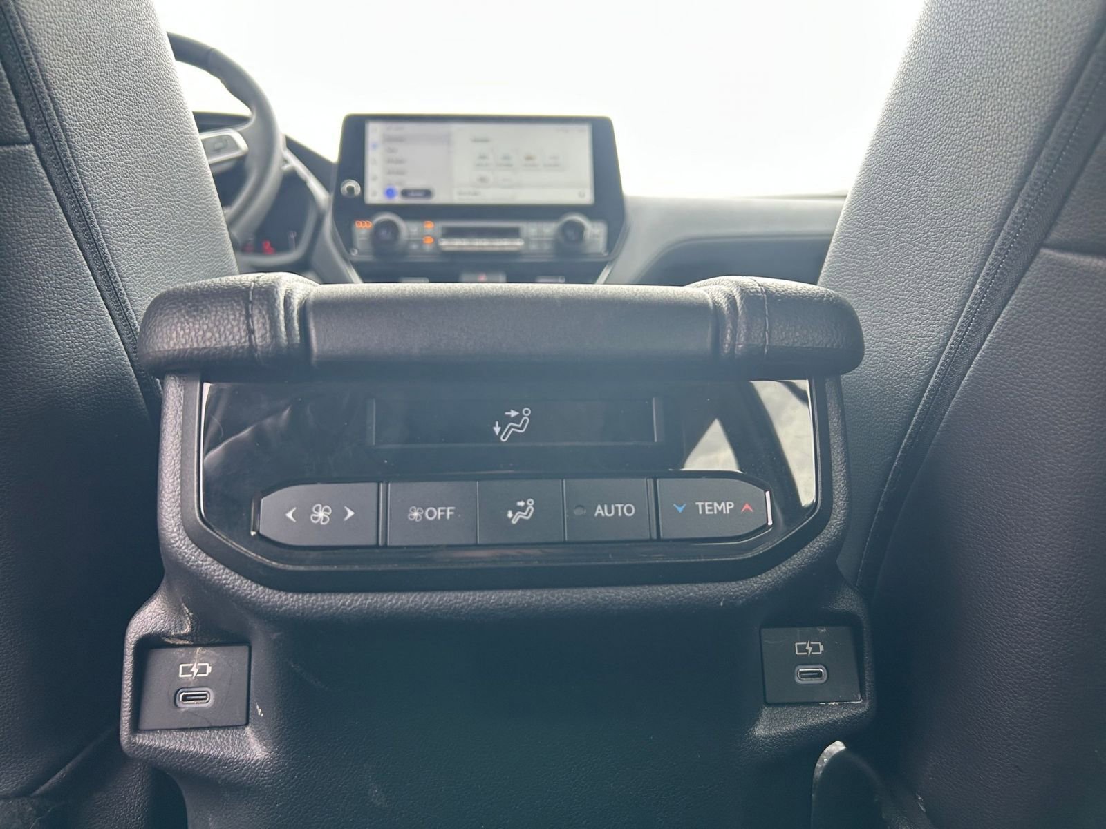 Used 2025 Toyota Grand Highlander FWD image 25