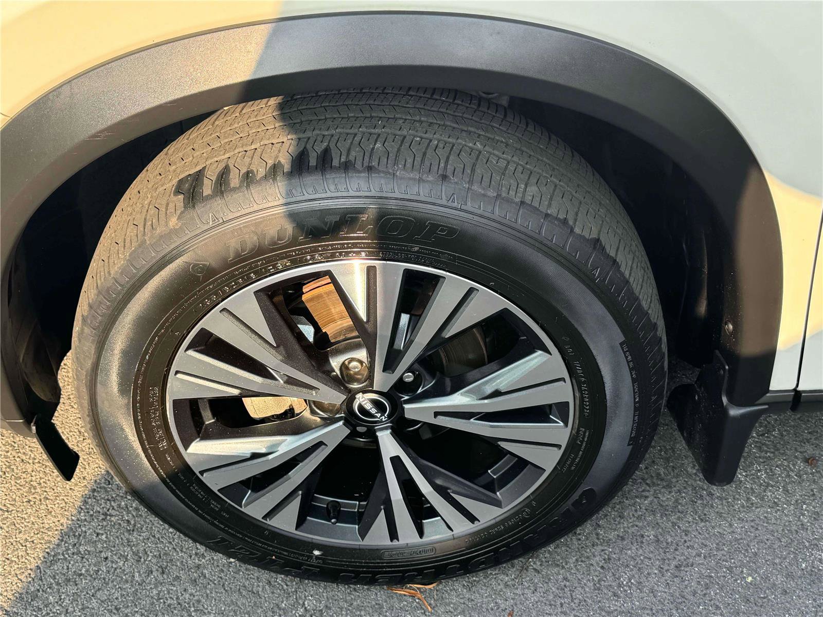 Used 2023 Nissan Rogue SV image 13