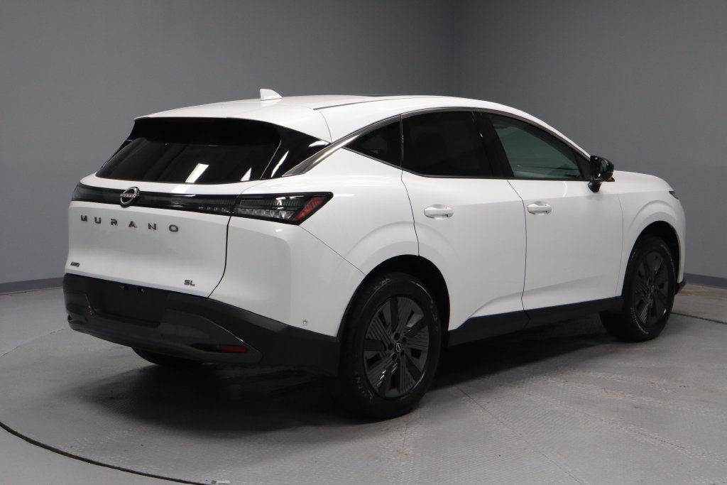 Used 2025 Nissan Murano SL AWD/4WD image 11
