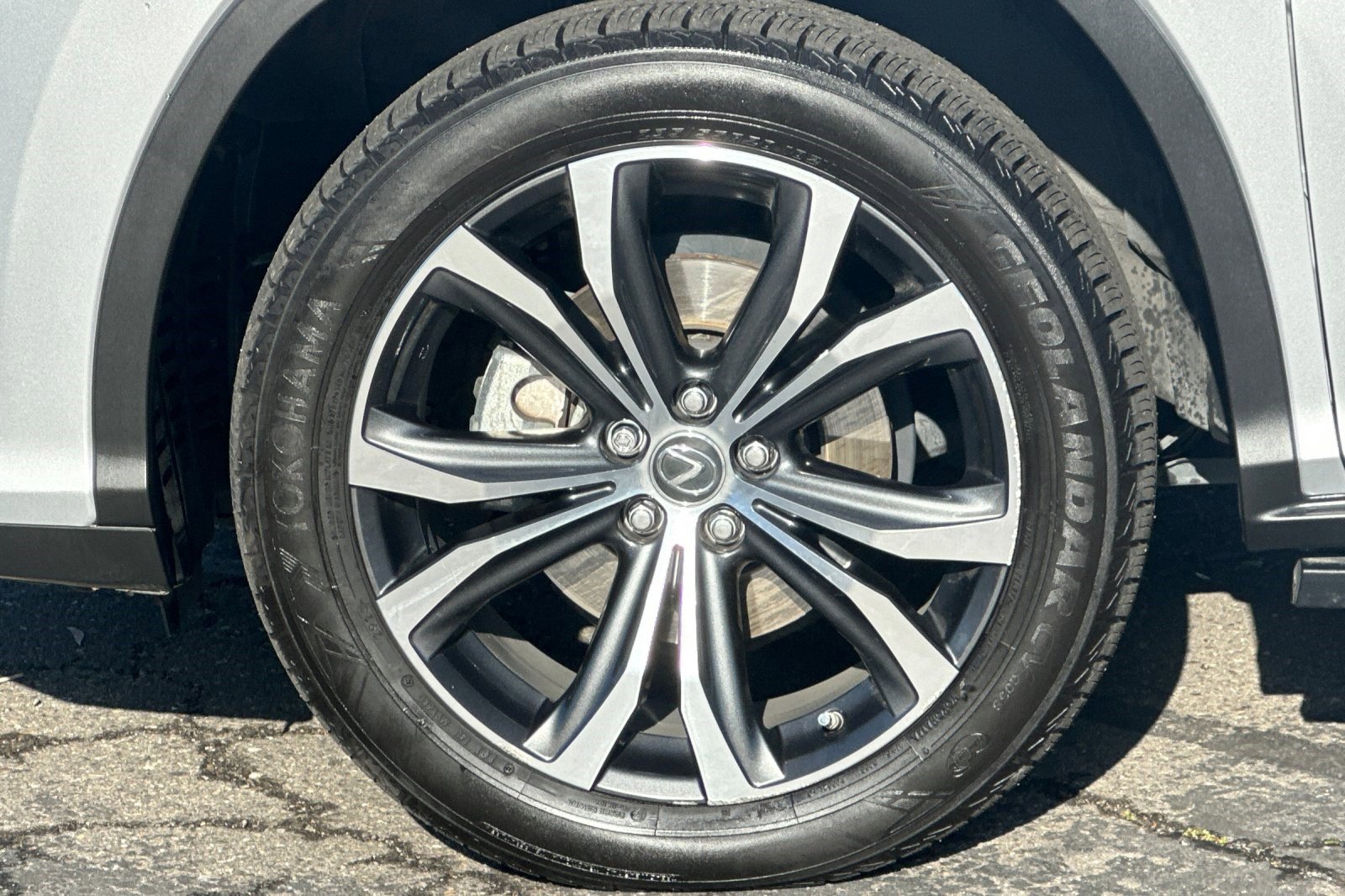 Used 2018 Lexus RX 450hL Premium w/ Premium Package image 39