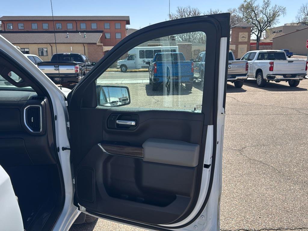 Used 2021 Chevrolet Silverado 1500 RST w/ Z71 Off-Road Package image 15